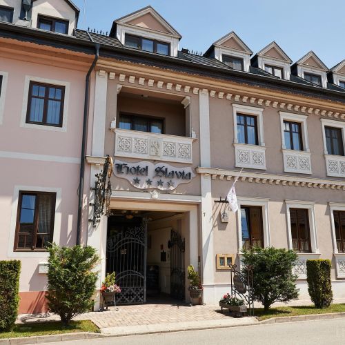 Hotel Slavia Salonta
