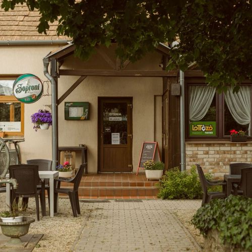 Borostyánkert Étterem és Vendégház Sitke