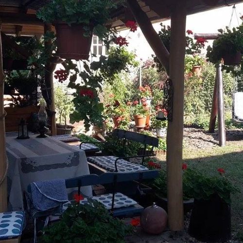 Hostel Vendégház Fót – Fót, Ungaria