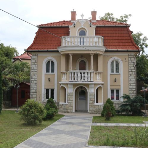 Aradi Vendégház Miskolctapolca – Miskolctapolca, Ungaria