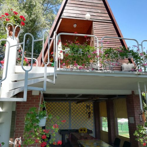 Tiszavirág Nyaralóház Szeged – Szeged, Maďarsko
