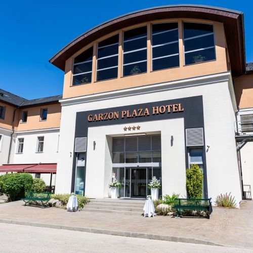 Hotel Garzon Plaza Győr