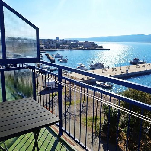 Pansion Delfin Starigrad