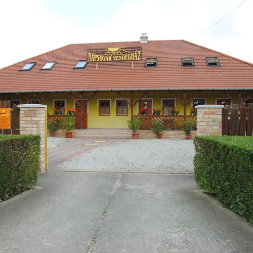 Napsugár Vendégház Bogács