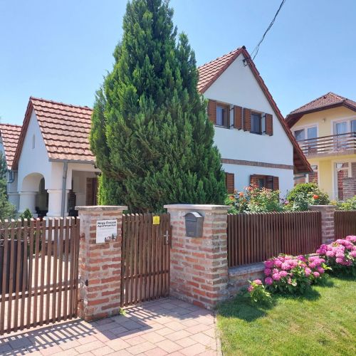 Négy Évszak Apartmanház Zalakaros