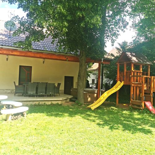 Balatoni Grill Terasz Vendégház Balatonkeresztúr