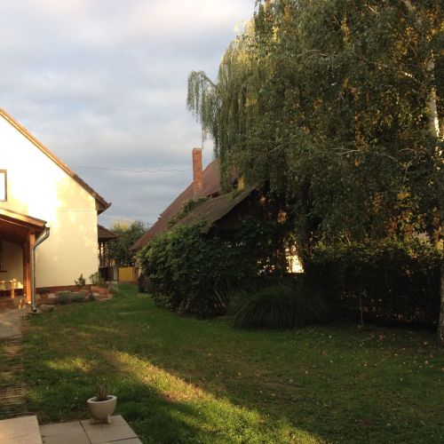 Bibi Apartmanház Balatonboglár – Balatonboglár, Ungaria