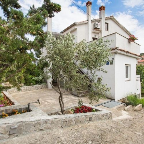 Apartment Denis Vrbnik