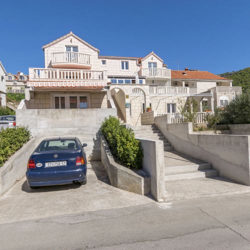 Apartments Jerka Bol II