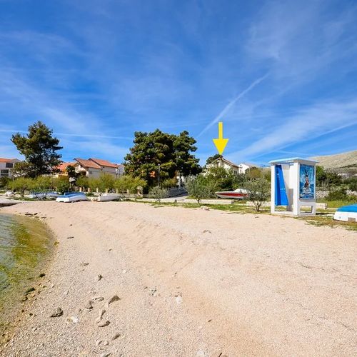 Apartments Danira Grebastica