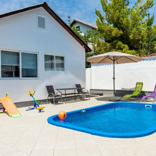 House Ivana Tribunj