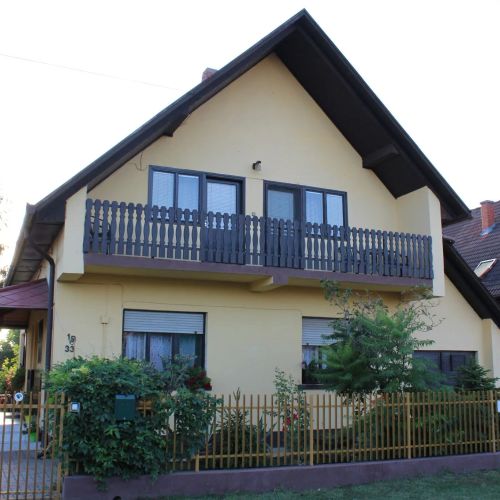 Muskátli Apartman Balatonboglár – Balatonboglár, Ungaria