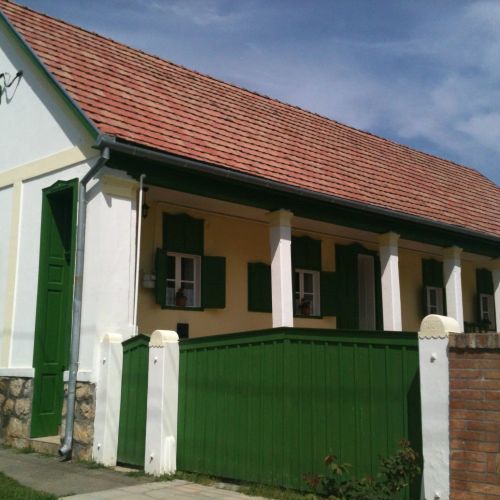 Hauszmann Vendégház Palotabozsok – Palotabozsok, Ungaria