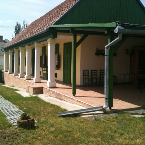 Hauszmann Vendégház Palotabozsok – Palotabozsok, Ungaria