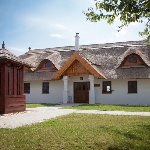 Csodaszarvas Tájpark és Vendégházak Rábahídvég