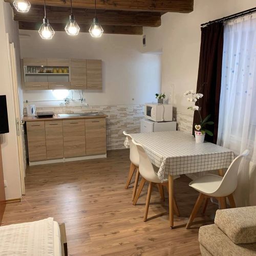 Diána Apartman Egerszalók