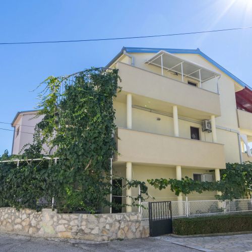 Apartments Glorija Rogoznica