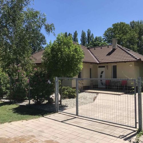 Liget Nyaraló Balatonföldvár – Balatonföldvár, Węgry