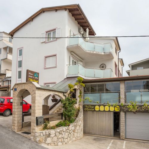 Apartmanok és Szobák A Tenger Mellett Nemira, Omis - 2781 Nemira