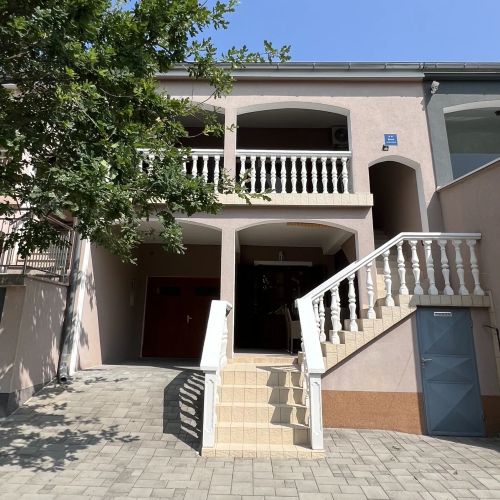 Apartments With Parking Space Starigrad, Paklenica - 11683 Starigrad