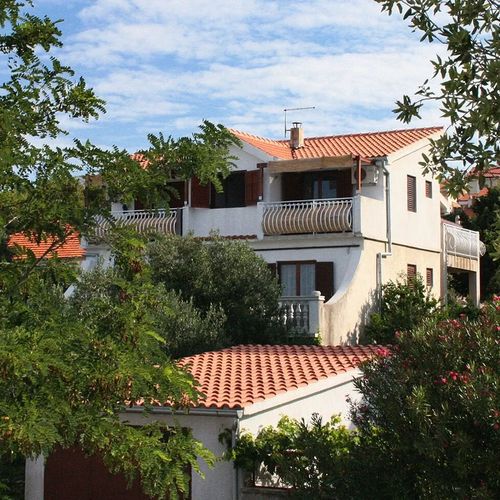 Apartmanok Parkolóhellyel Jezera Murter - 5109