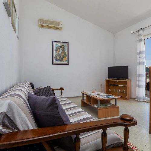 Apartments With Parking Space Dugi Rat Omiš - 11483