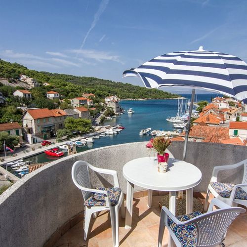 Apartmanok A Tenger Mellett Stomorska, Solta - 8650 Stomorska