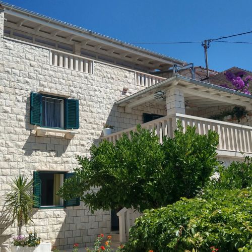 Apartments By The Sea Bol, Brač - 13121 Bol