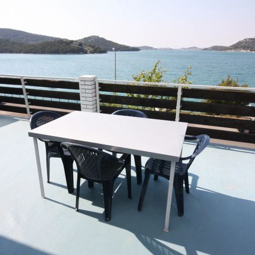 Apartments By The Sea Tisno, Murter - 6106 Tisno