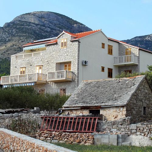 Apartments With Parking Space Bol, Brač - 2900 Bol