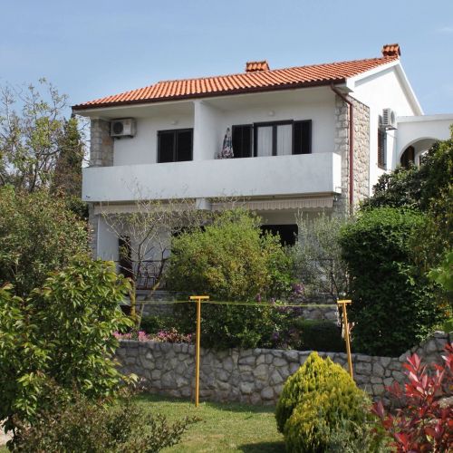 Apartments With Parking Space Krk - 5318
