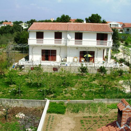 Apartments By The Sea Vrsi - Mulo, Zadar - 5791 Vrsi - Mulo