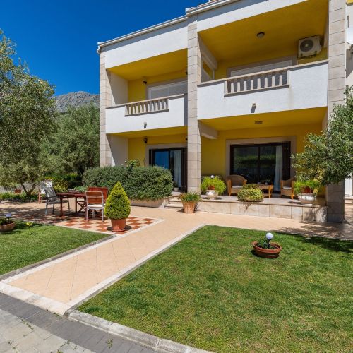Apartments With Parking Space Duće, Omiš - 2778 Duće