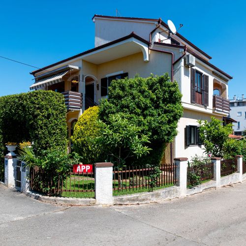 Apartments By The Sea Umag - 6095
