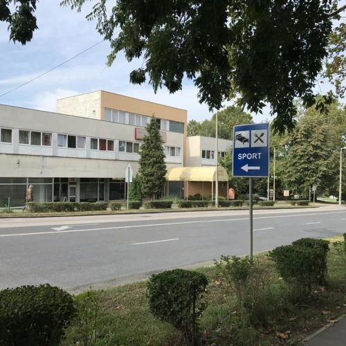 Sport Hotel És Étterem Tatabánya – Tatabánya, Maďarsko