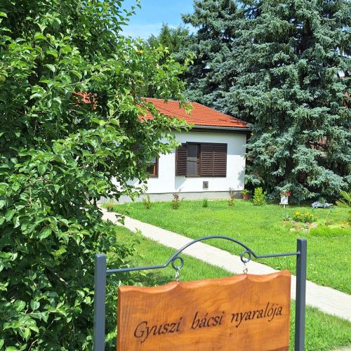 Gyuszi Bácsi Vízparti Nyaraló Gyomaendrőd