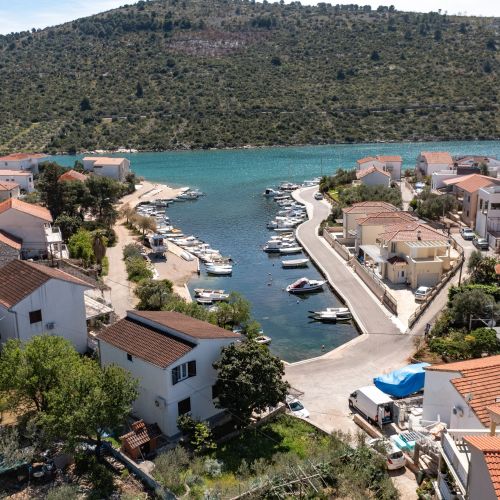 Apartmanok A Tenger Mellett Stupin Celine Rogoznica - 4264 Stupin Čeline