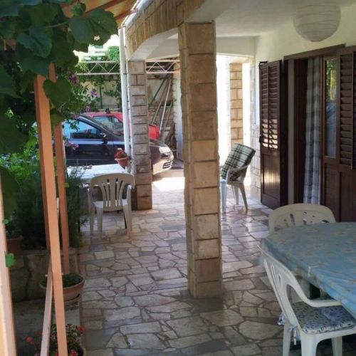 Apartments With Parking Space Rukavac, Vis - 13337 Rukavac