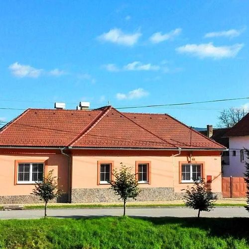 Ubytovanie BETTY Krásnohorské Podhradie