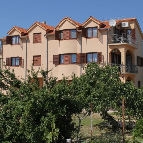 Apartments With Parking Space Tribunj, Vodice - 6223 Tribunj