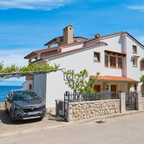 Apartments With Parking Space Mali Lošinj, Lošinj - 376 Mali Lošinj