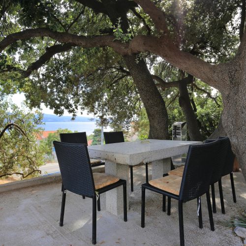 Apartments With Parking Space Stanići, Omiš - 1027 Stanići