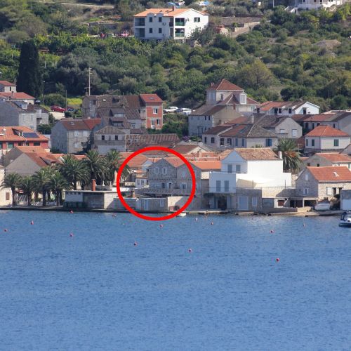 Apartments And Rooms By The Sea Vis - 2452
