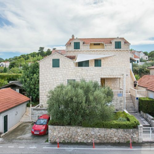 Apartments By The Sea Postira, Brač - 739 Postira
