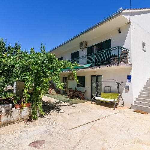 Apartmanok Parkolóhellyel Marina Trogir - 14258