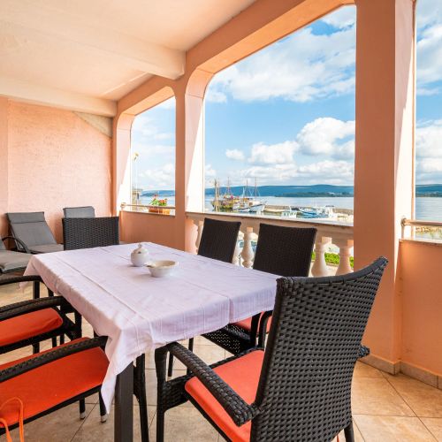 Apartments By The Sea Pašman - 8221