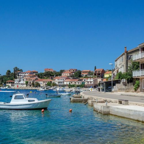 Apartments By The Sea Brna, Korčula - 561 Brna