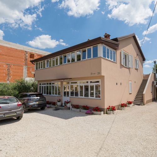 Apartmanok Parkolóhellyel Tar, Porec - 6948 Tar