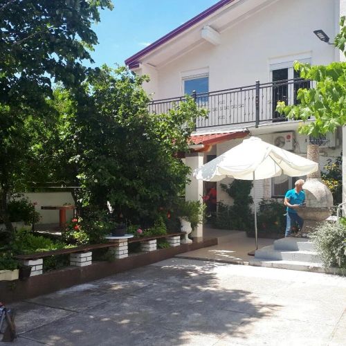 Apartments With Parking Space Starigrad, Paklenica - 11848 Starigrad