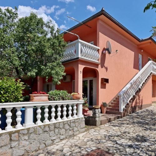 Apartments With Parking Space Senj - 5571
